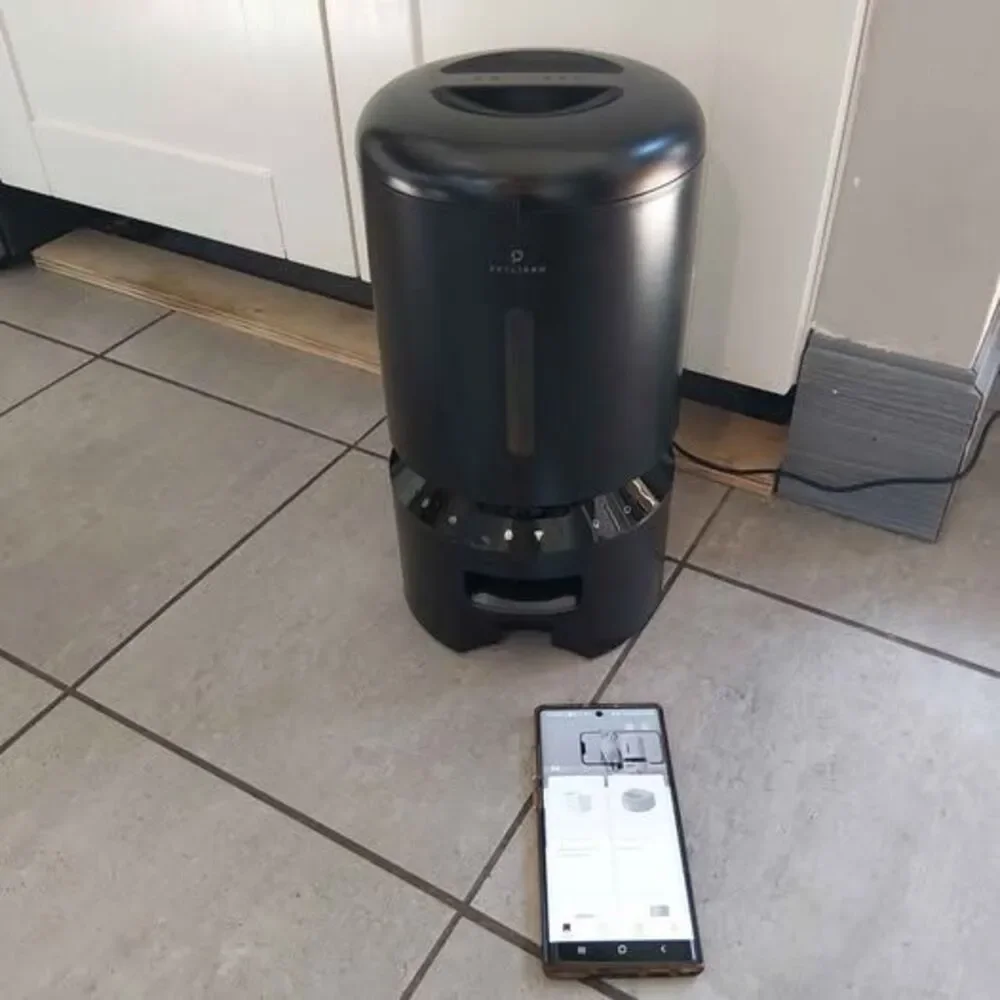 FREE SHIP. Petlibro Granary Smart Camera feeder for cats and small pets